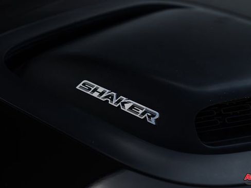 Used 2016 Dodge Challenger R/T image 27