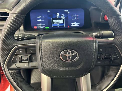 Used 2024 Toyota Tacoma TRD Off-Road w/ TRD Off Road Upgrade Package AWD/4WD image 22