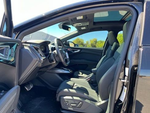 Used 2024 Audi Q4 e-tron Premium Plus w/ Premium Plus image 12