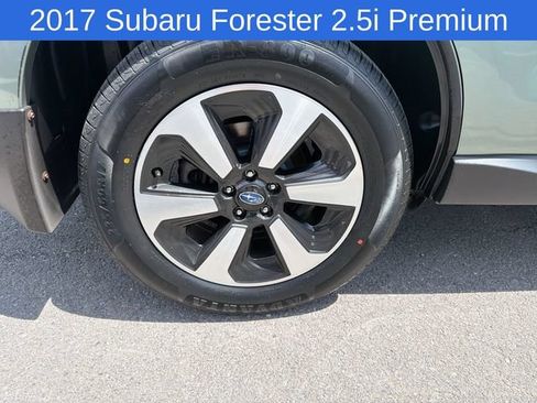 Used 2017 Subaru Forester 2.5i Premium w/ All-Weather Package AWD/4WD image 18