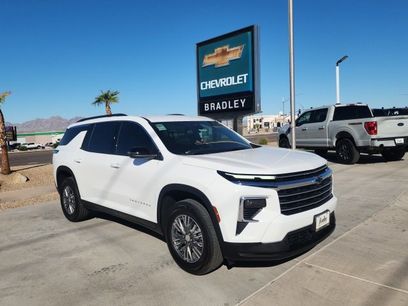 New 2025 Chevrolet Traverse LT