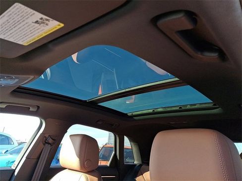 New 2025 Audi Q3 2.0T Premium image 10