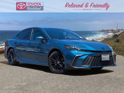 Used 2026 Toyota Camry SE FWD image 1