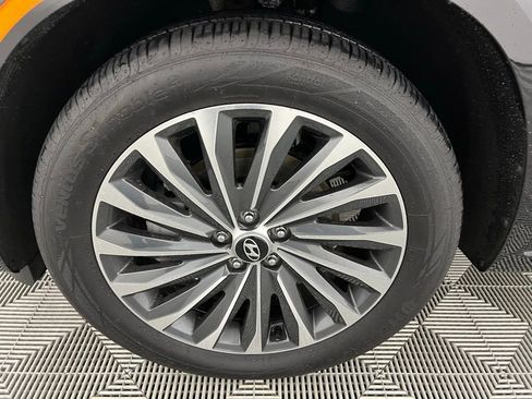 Used 2025 Hyundai Palisade Calligraphy image 11