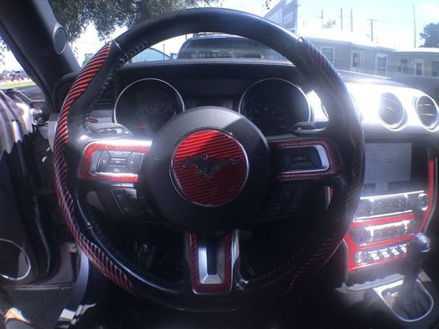 Used 2020 Ford Mustang Premium image 15