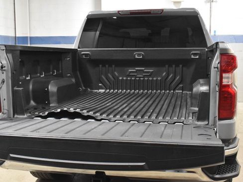 Used 2024 Chevrolet Silverado 1500 LT AWD/4WD image 23