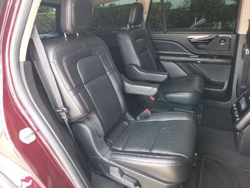 Used 2022 Lincoln Aviator Reserve w/ Elements Package Plus RWD image 16