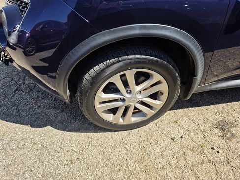 Used 2015 Nissan Juke S image 3