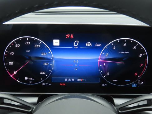 Certified 2025 Mercedes-Benz GLC 300 4MATIC image 31