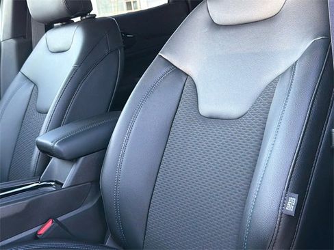 New 2026 Jeep Compass Latitude image 21