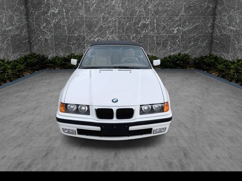 Used 1999 BMW 323i Convertible RWD image 12