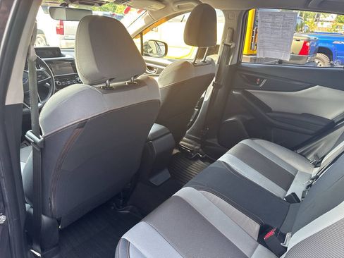 Used 2019 Subaru Crosstrek 2.0i Premium AWD/4WD image 18