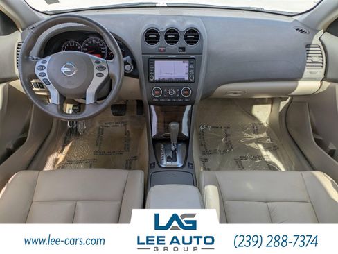 Used 2011 Nissan Altima 3.5 SR w/ 3.5SR Premium Pkg image 11