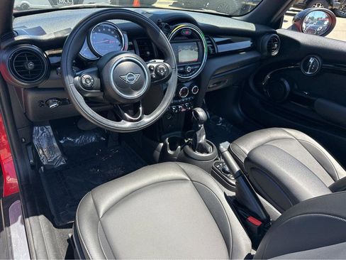 Used 2019 MINI Cooper Convertible image 16