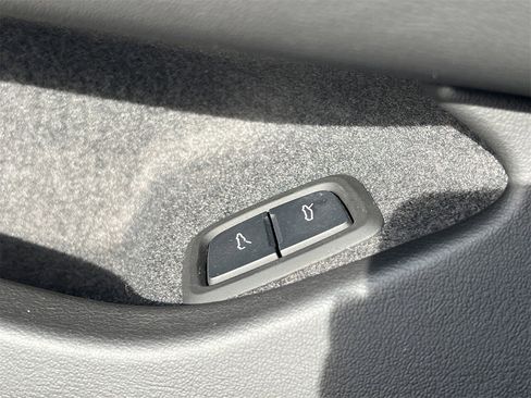 Used 2024 Chevrolet Corvette Z06 w/ Battery Protection Package image 23