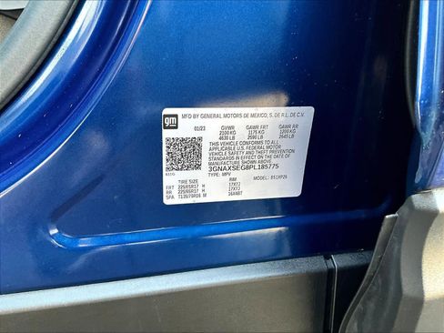 Used 2023 Chevrolet Equinox LS image 33