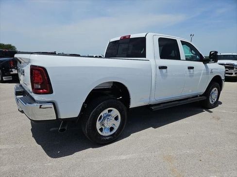 New 2026 RAM 2500 Tradesman AWD/4WD image 38