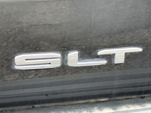 Used 2022 GMC Yukon SLT AWD/4WD image 9