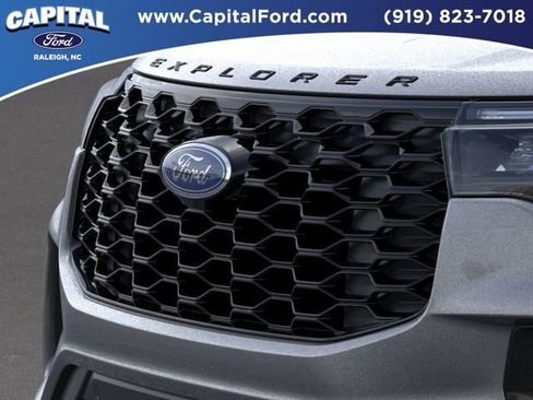 New 2026 Ford Explorer ST-Line w/ ST-Line Street Pack AWD/4WD image 17