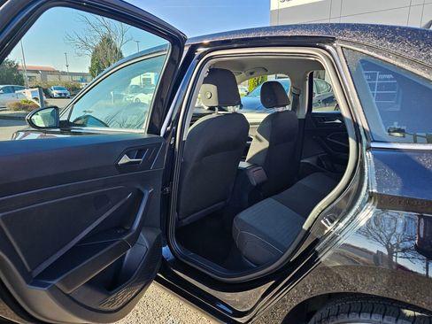 Used 2025 Volkswagen Jetta S image 12