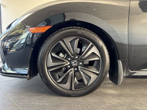 Used 2019 Honda Civic EX image 8