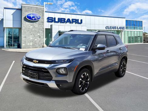 Used 2022 Chevrolet TrailBlazer LT FWD image 3