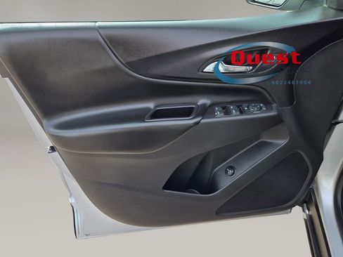 Used 2019 Chevrolet Equinox LT AWD/4WD image 30