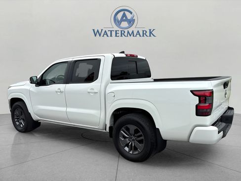 Certified 2025 Nissan Frontier SV w/ SV Convenience Package RWD image 3