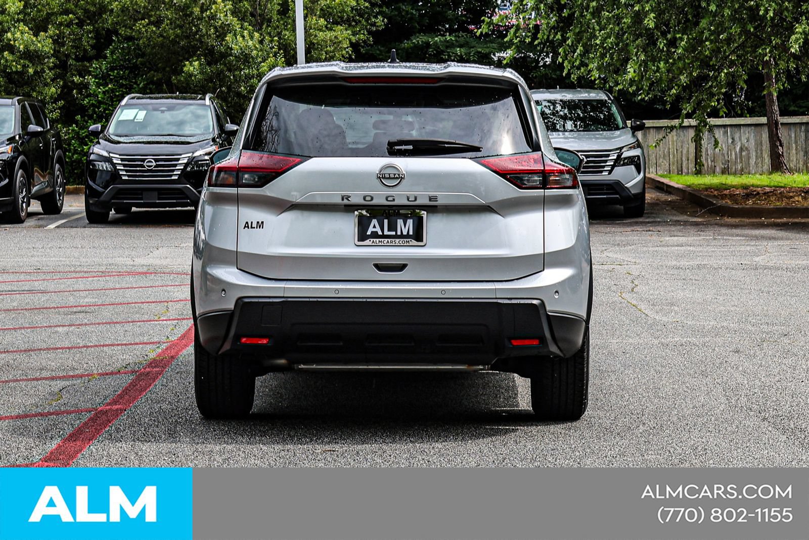 Used 2024 Nissan Rogue S FWD image 12