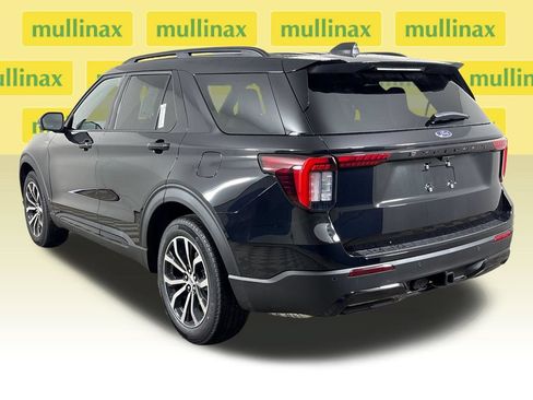 New 2026 Ford Explorer ST-Line RWD image 9