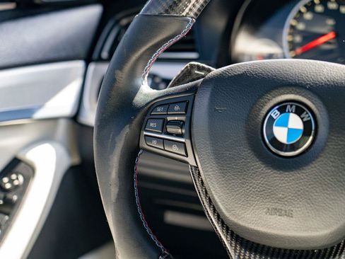 Used 2014 BMW M5 RWD image 17