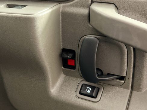 Used 2024 GMC Savana 2500 w/ Driver Convenience Package image 29