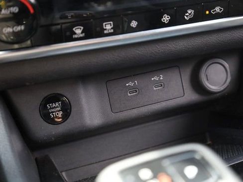 Certified 2025 Nissan Rogue SV AWD/4WD image 14