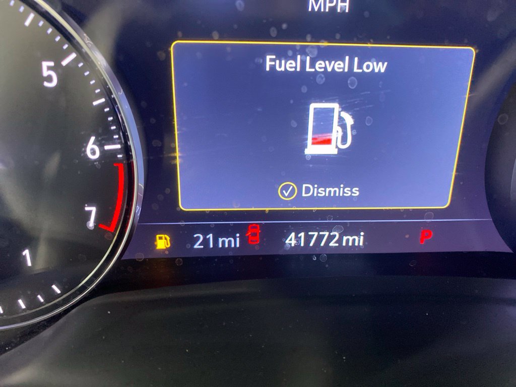 Used 2023 Buick Envision Avenir AWD/4WD image 2