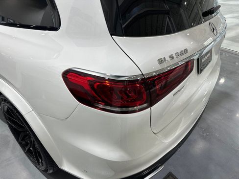 Used 2020 Mercedes-Benz GLS 580 4MATIC image 32