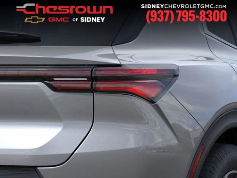 New 2026 Chevrolet Equinox EV LT image 11