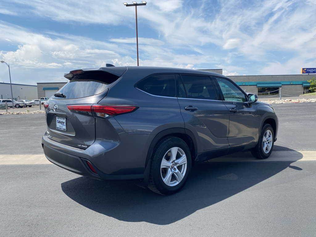 Used 2020 Toyota Highlander LE AWD/4WD image 21