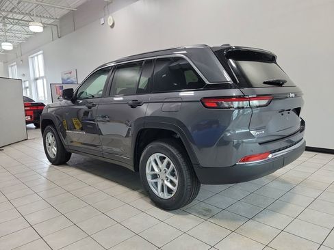 New 2026 Jeep Grand Cherokee Laredo X AWD/4WD image 4