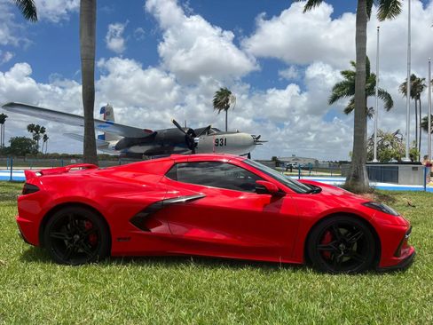 Used 2023 Chevrolet Corvette Stingray Convertible w/ Z51 Performance Package RWD image 5