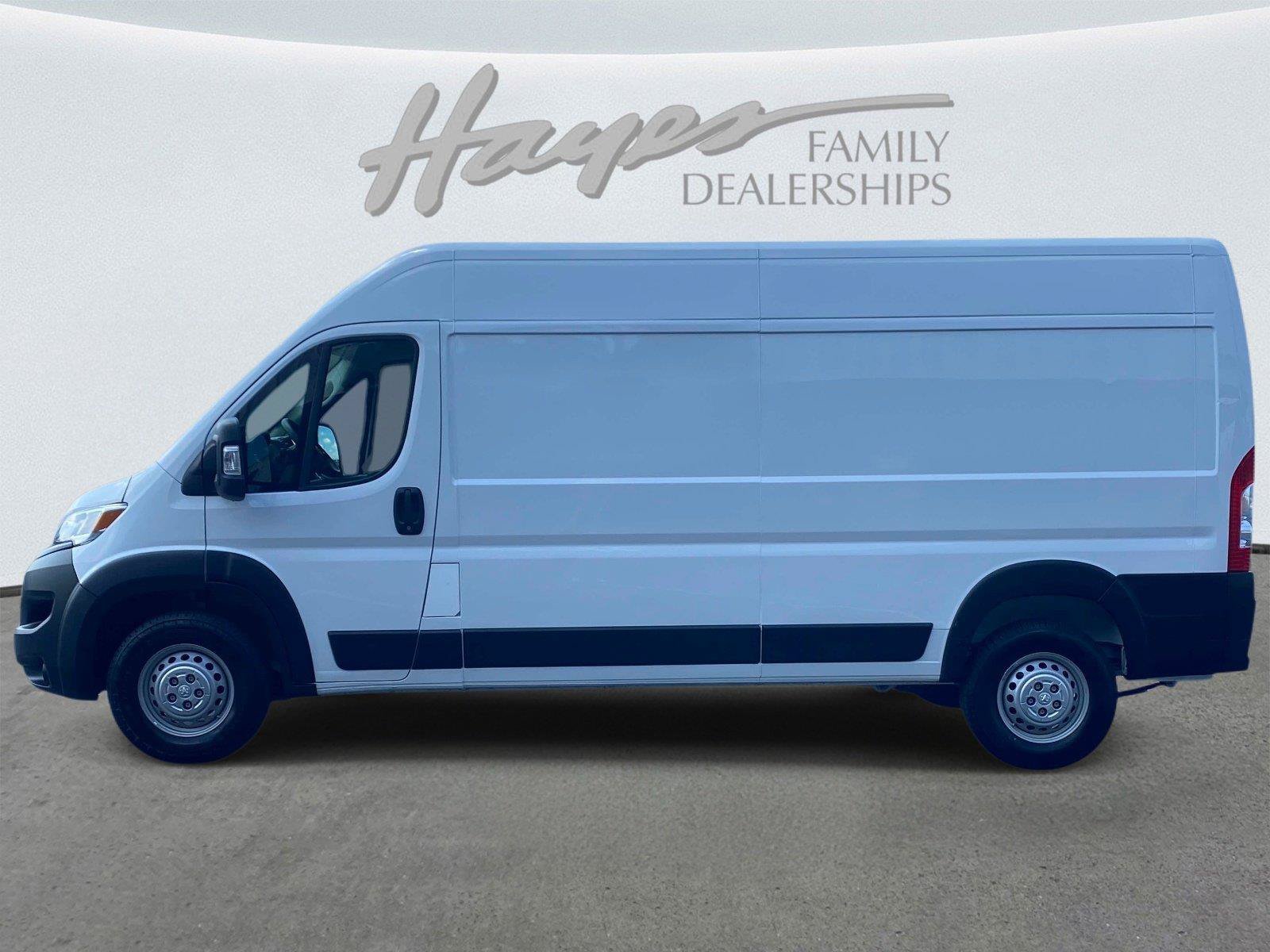 Used 2025 RAM ProMaster 2500 w/ Convenience Group FWD image 9