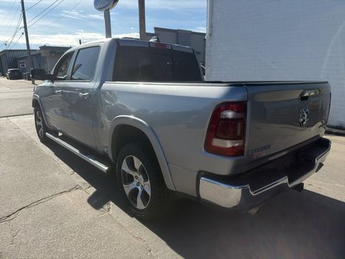 Used 2022 RAM 1500 Laramie AWD/4WD image 4