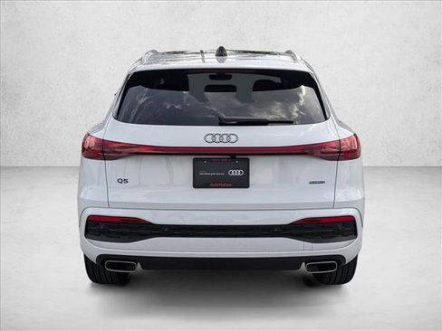 Certified 2025 Audi Q5 Premium w/ Convenience Package AWD/4WD image 7