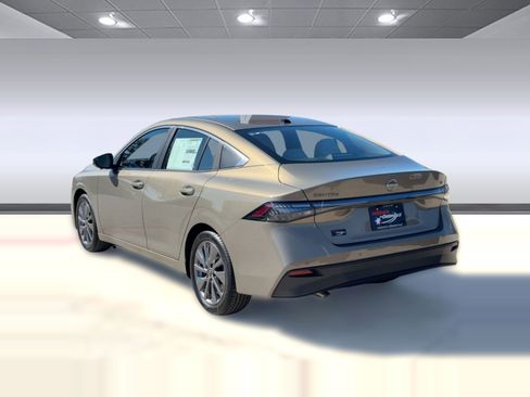 New 2026 Nissan Sentra SL w/ Floor Mat Package image 3