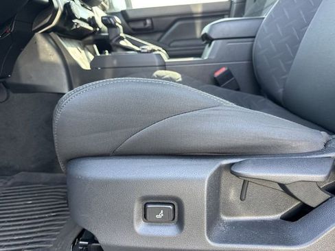 Used 2024 Toyota Tacoma SR AWD/4WD image 12