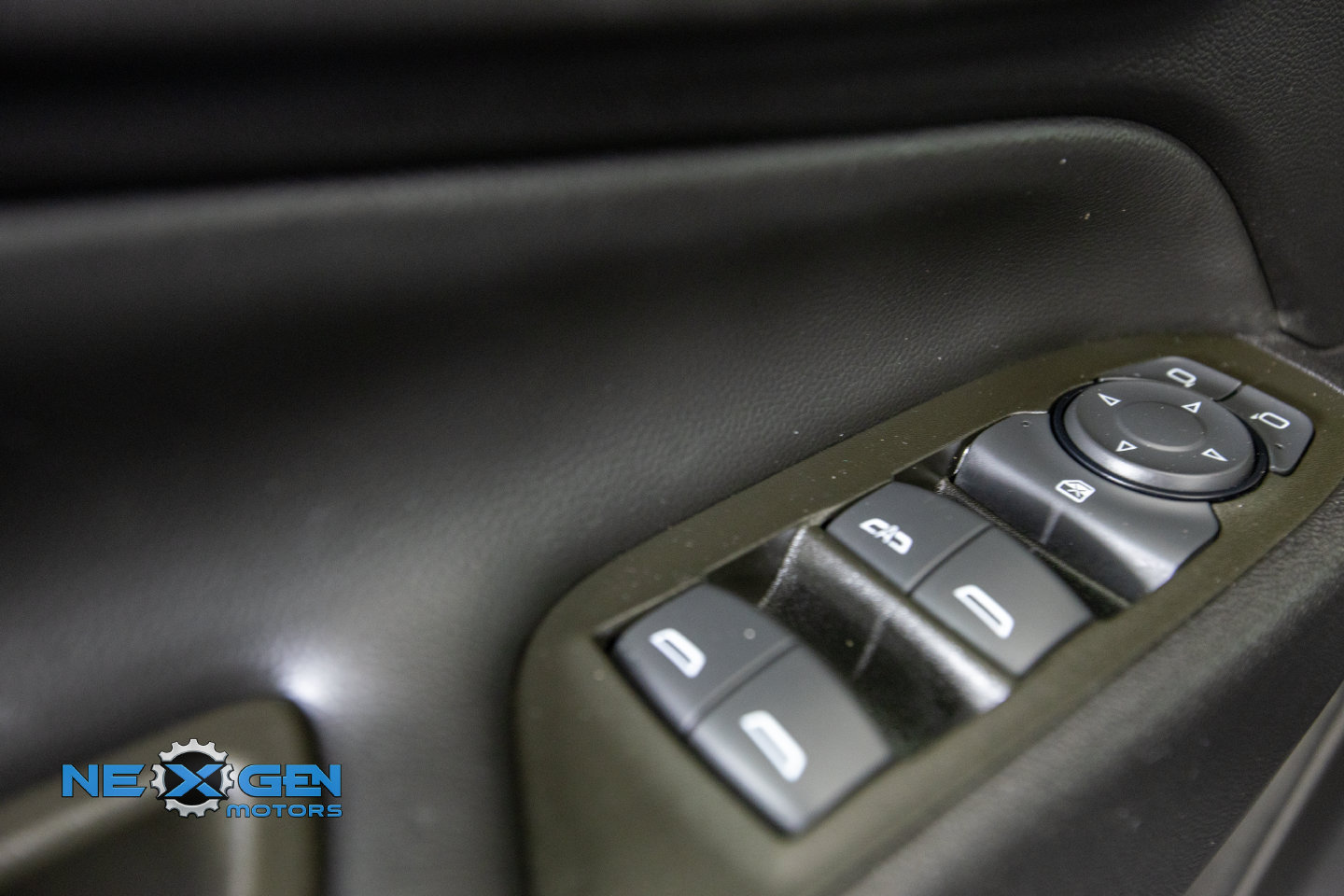Used 2024 Chevrolet Equinox LT AWD/4WD image 15