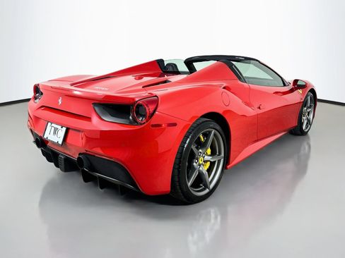 Used 2018 Ferrari 488 Spider RWD image 67