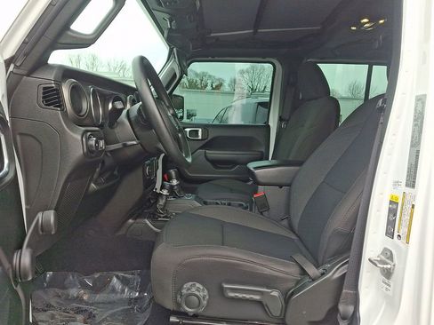 Used 2022 Jeep Wrangler Unlimited Sport image 14