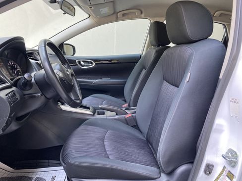 Used 2019 Nissan Sentra SV FWD image 14