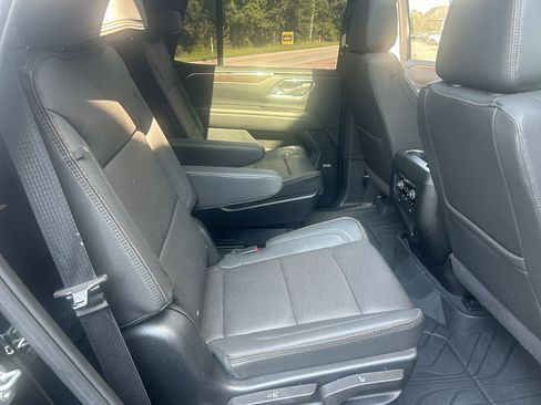 Used 2024 Chevrolet Tahoe High Country AWD/4WD image 17