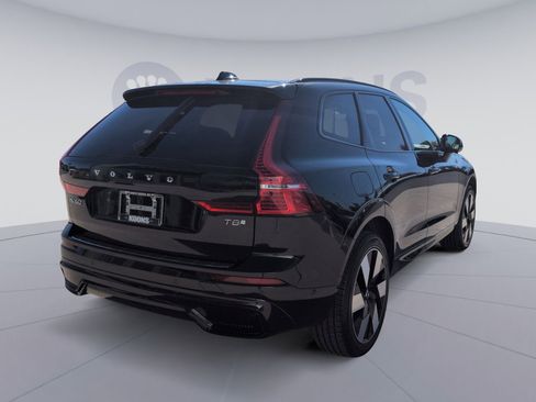 New 2025 Volvo XC60 T8 Plus w/ Protection Package Premier image 7